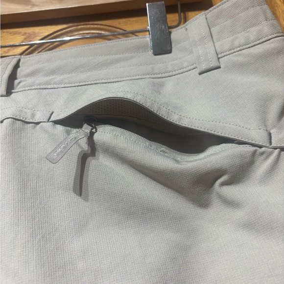 Columbia Titanium Omni-Shade Water Resistant Women’s Beige Hiking Shorts Size 12 - Picture 2 of 10